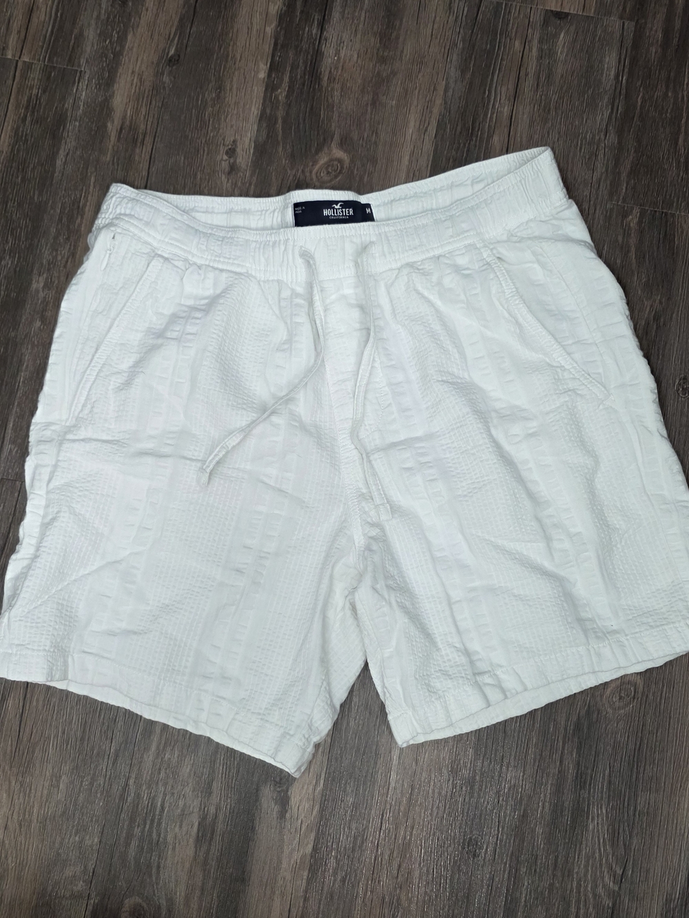Hollister Men’s White Textured Cotton Drawstring Shorts